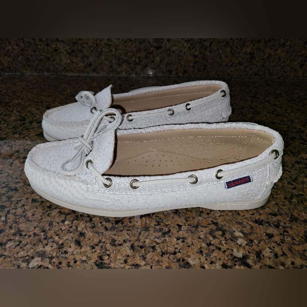 New SEBAGO Docksides 7.5M Nina Scaly White Deck Shoes